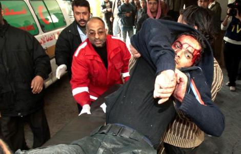 wounded-palistinian-hospital-gaza-reuters